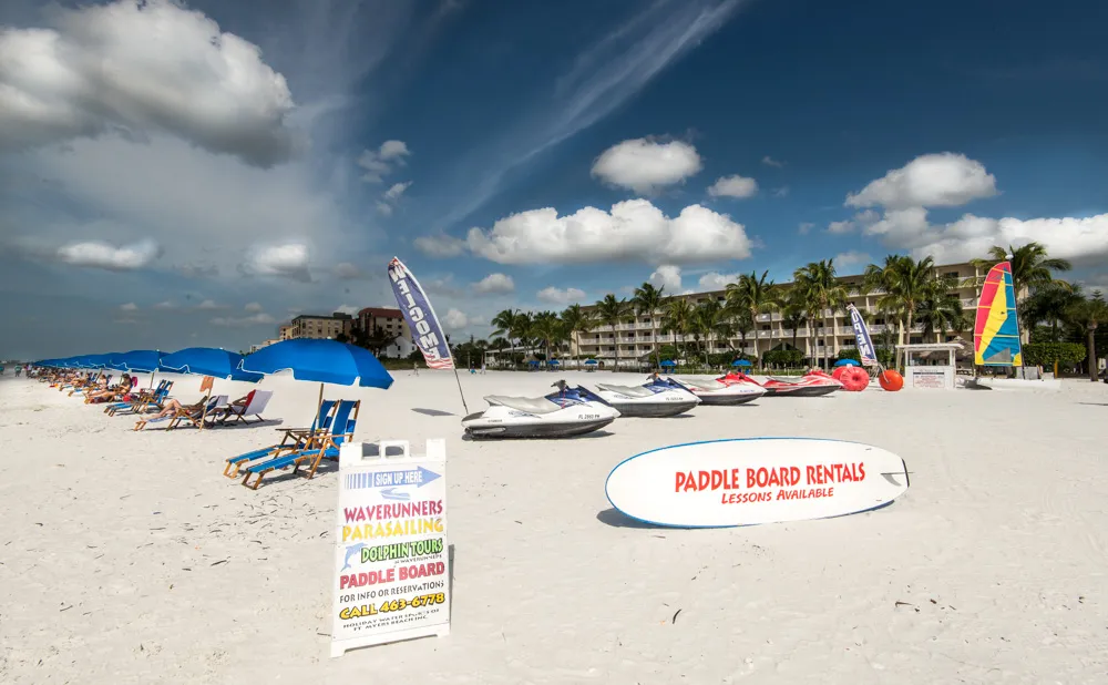 BestWesternLocation The Holiday Water Sports Best Western Resort location on Fort Myers Beach